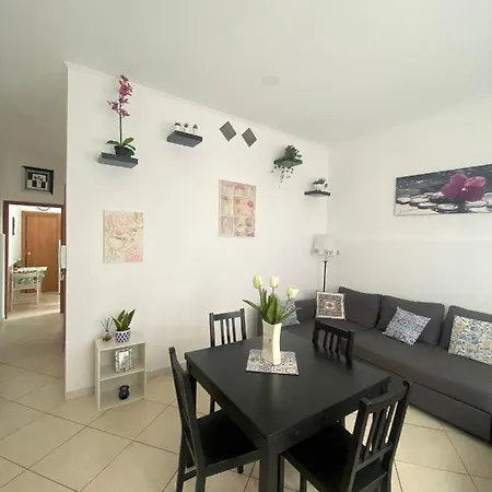 Apartment La Casa Di Andrea *